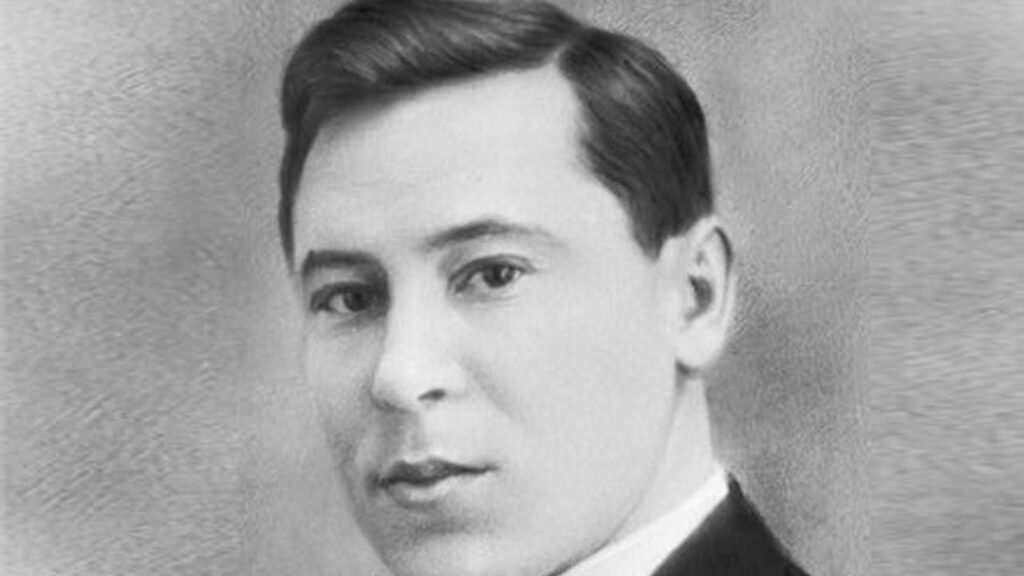В феврале 2026 года исполняется 120 лет со дня рождения Мусы Джалиля — татарского поэта, чья жизнь стала легендой, а смерть — подвигом. Герой Советского Союза, военный корреспондент, узник Моабита и создатель подпольной организации в фашистских застенках.