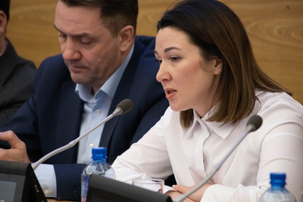 Депутаты горсовета единогласно утвердили отчёт мэра Максима Кудрявцева за 2025 год.