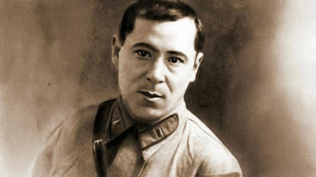 В феврале 2026 года исполняется 120 лет со дня рождения Мусы Джалиля — татарского поэта, чья жизнь стала легендой, а смерть — подвигом. Герой Советского Союза, военный корреспондент, узник Моабита и создатель подпольной организации в фашистских застенках.